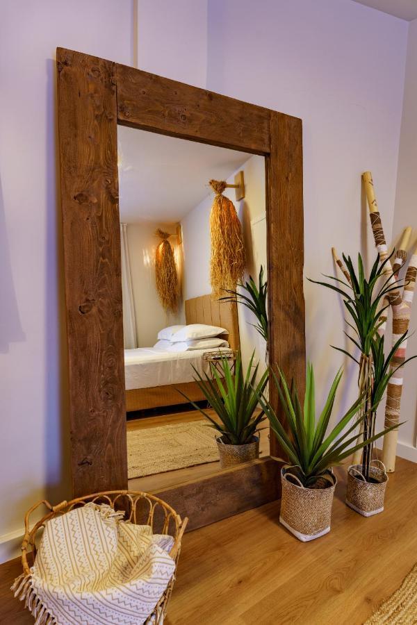 Graffitisuites#Cactus Thessaloniki Exterior photo